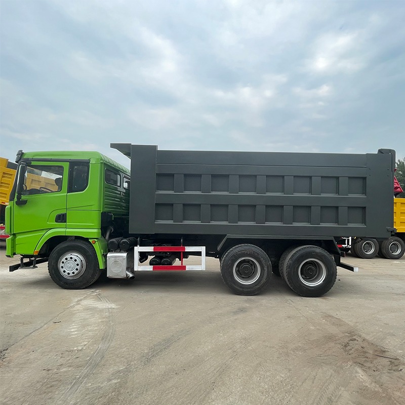 Shacman X3000 Heavy-Duty Truck