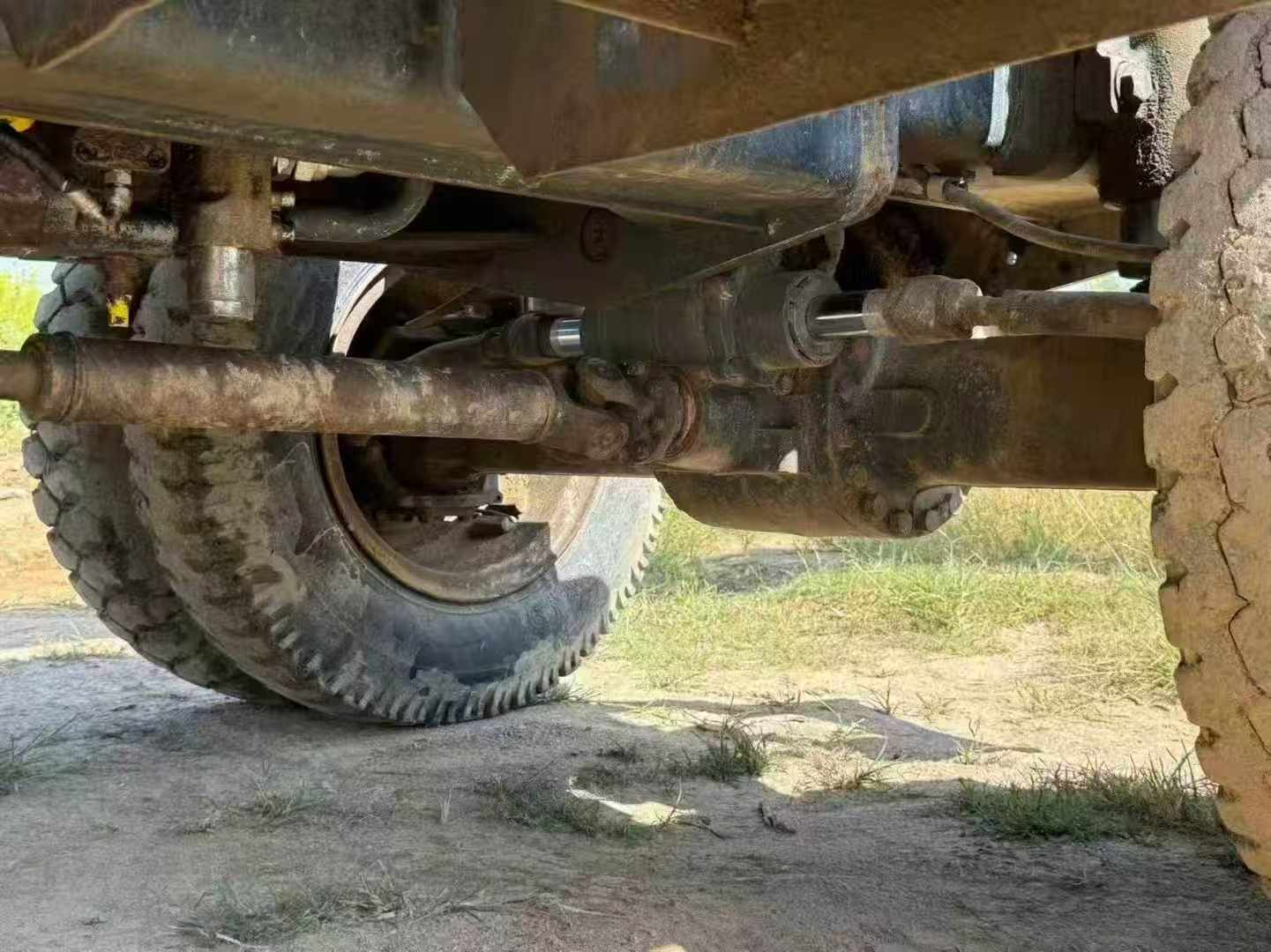 Used Hyundai 150W Wheeled Excavator - Image 9