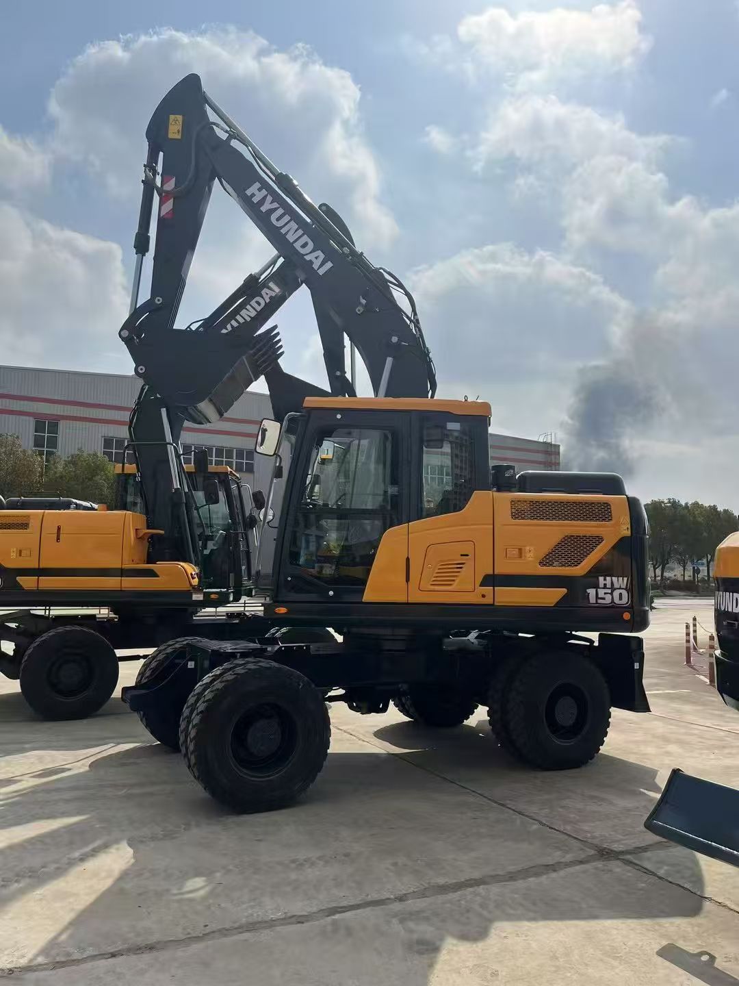 New Hyundai 150HW Wheeled Excavator