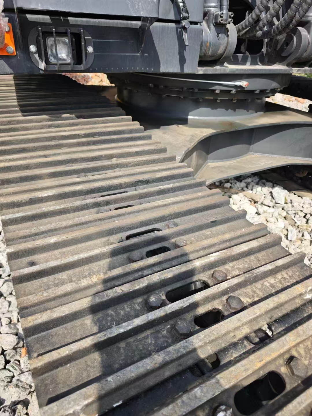 Volvo EC210 Hydraulic Crawler Excavator - Image 7