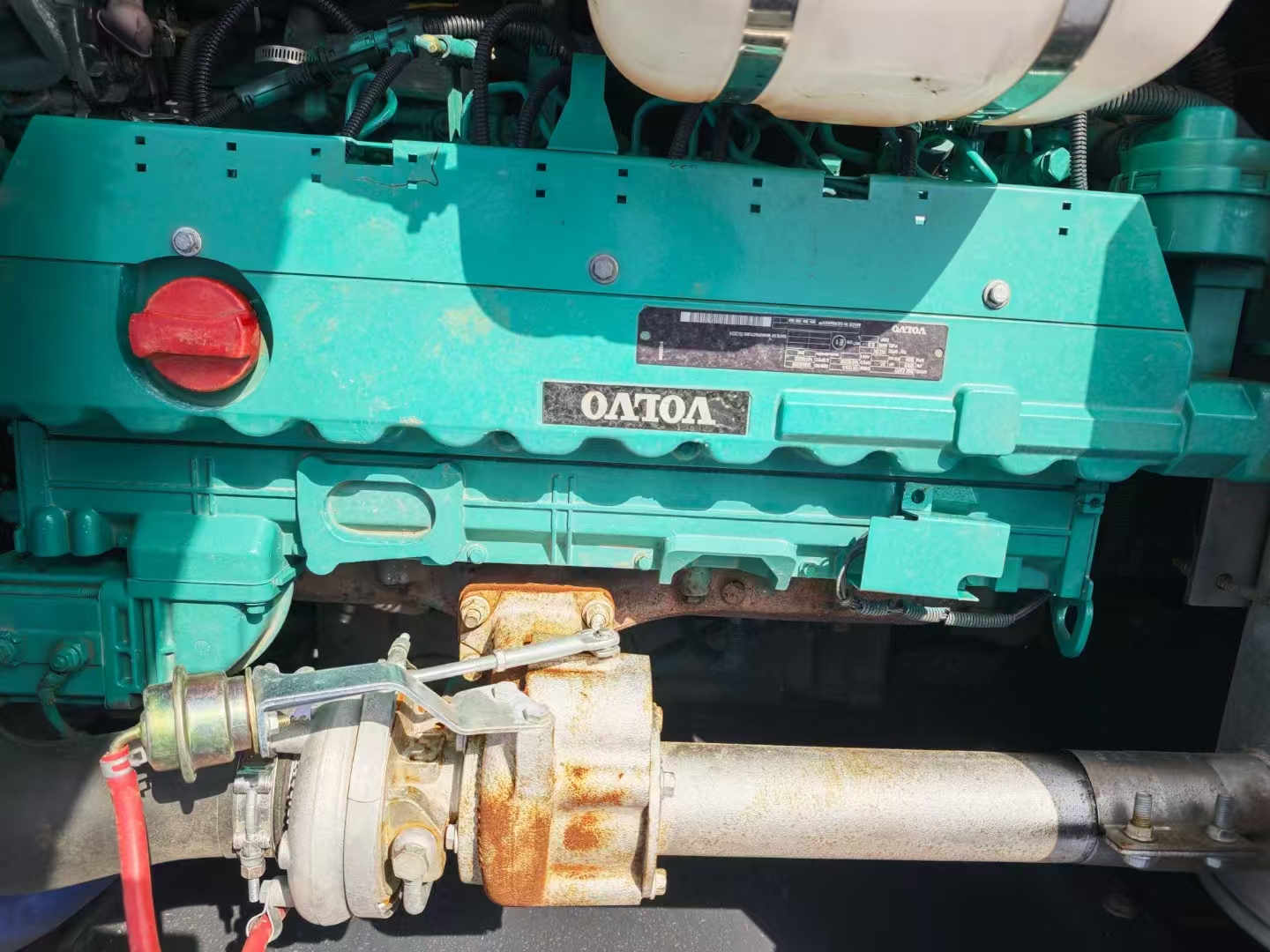 Volvo EC210 Hydraulic Crawler Excavator - Image 9