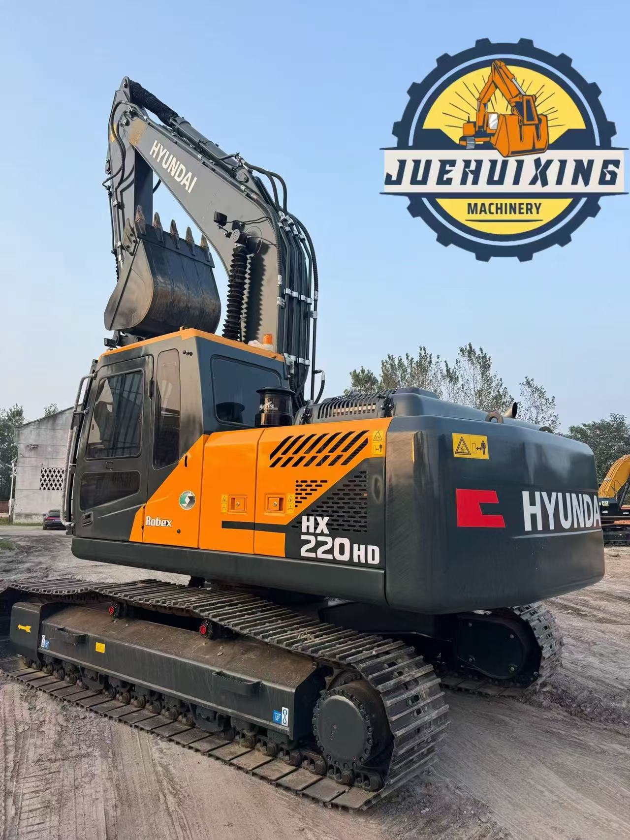 Used Hyundai HX220HD Excavator - Image 4