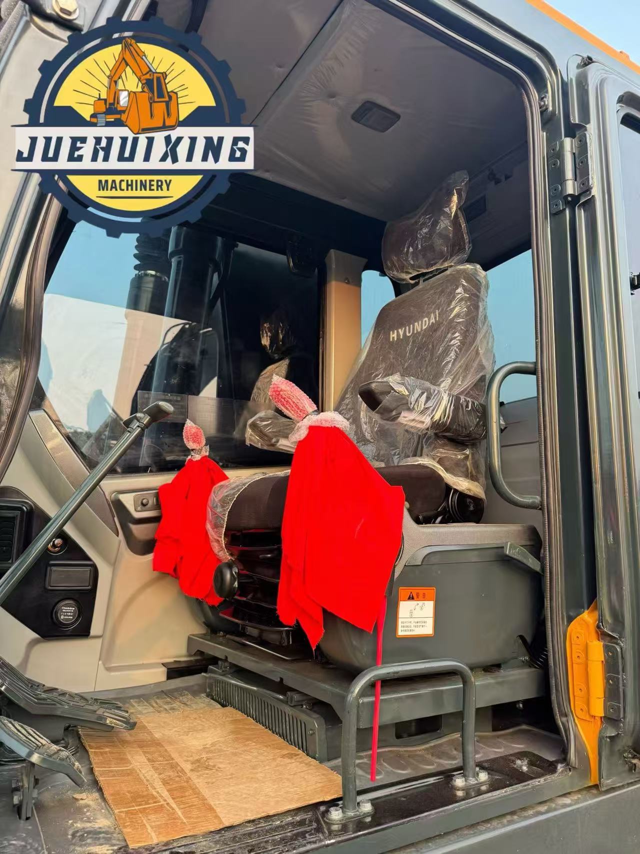 Used Hyundai HX220HD Excavator - Image 8