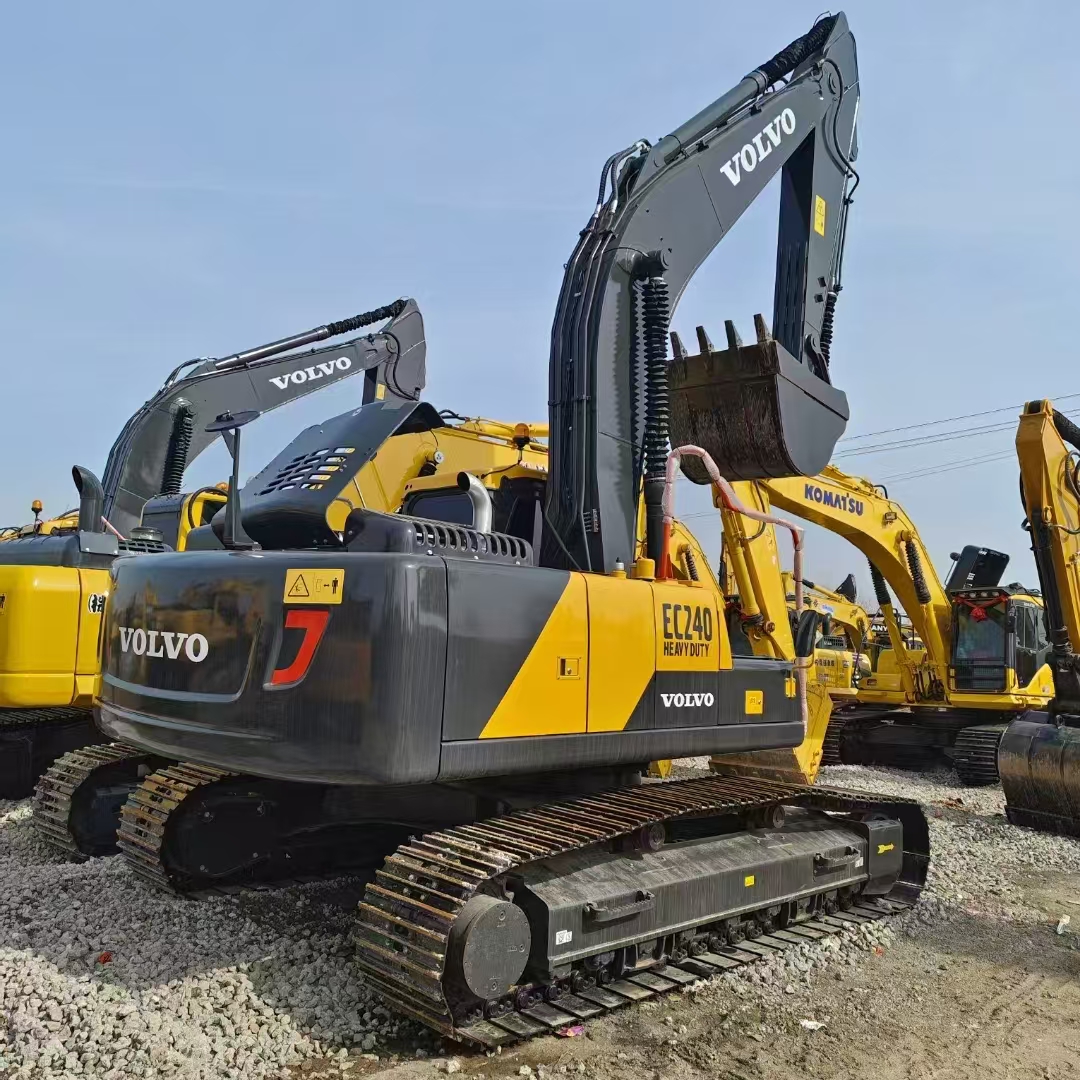 Used Volvo EC240 Hydraulic Crawler Excavator - Image 7