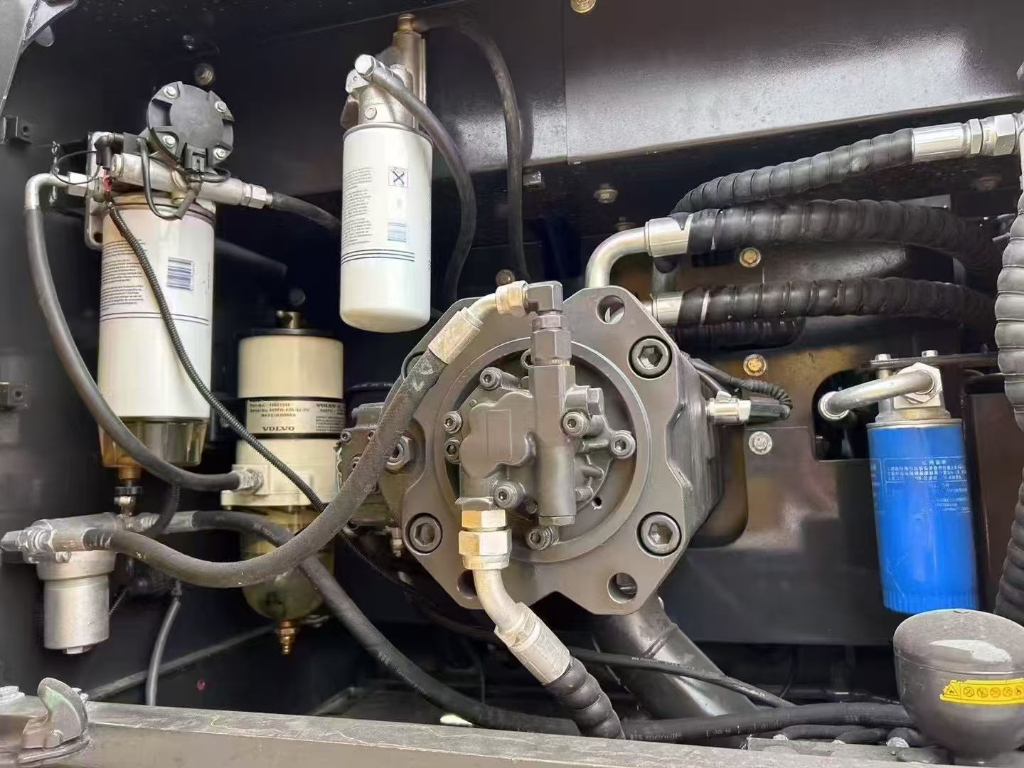 Used Volvo EC300 Hydraulic Excavators - Image 3