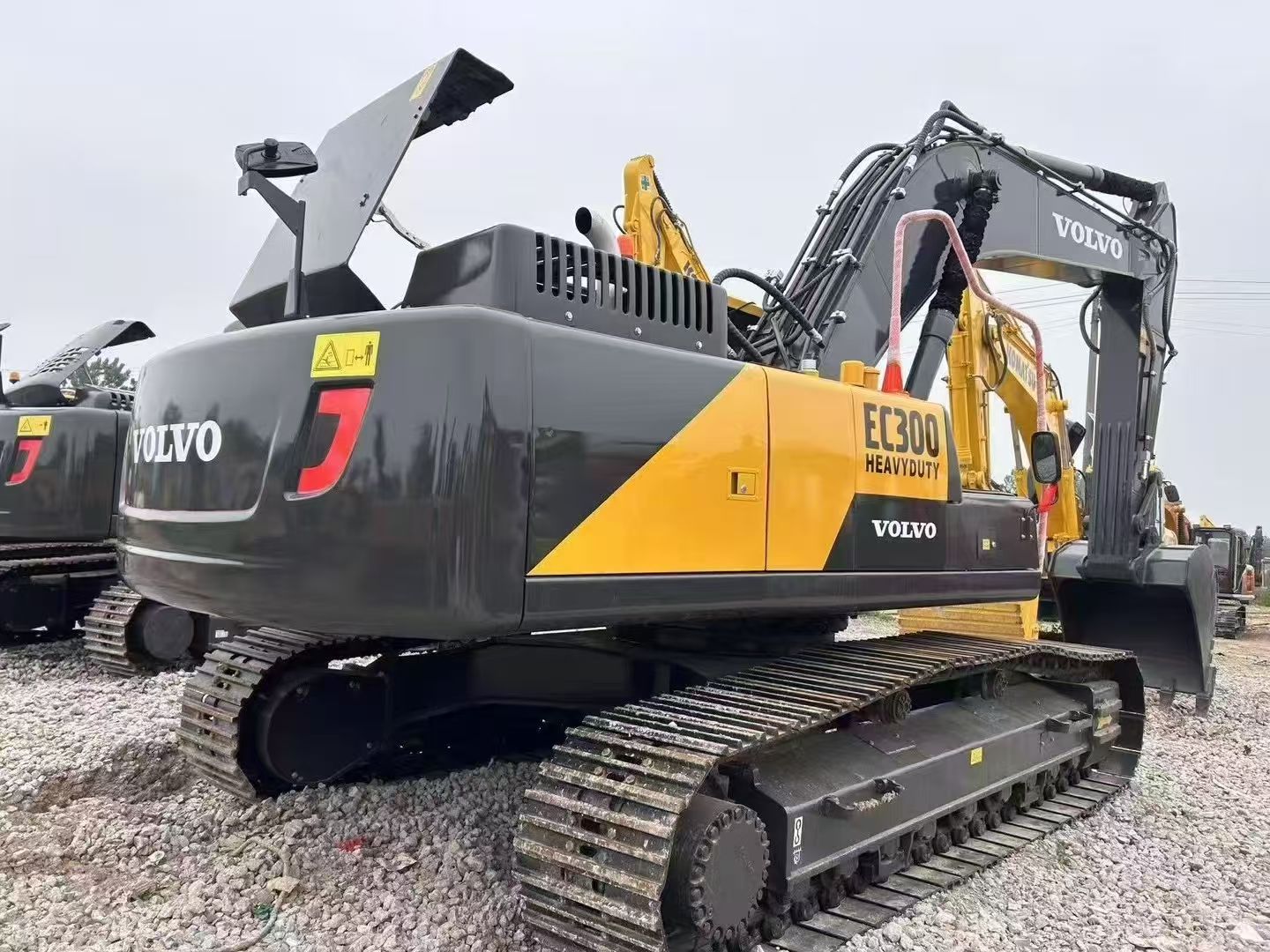 Used Volvo EC300 Hydraulic Excavators - Image 4