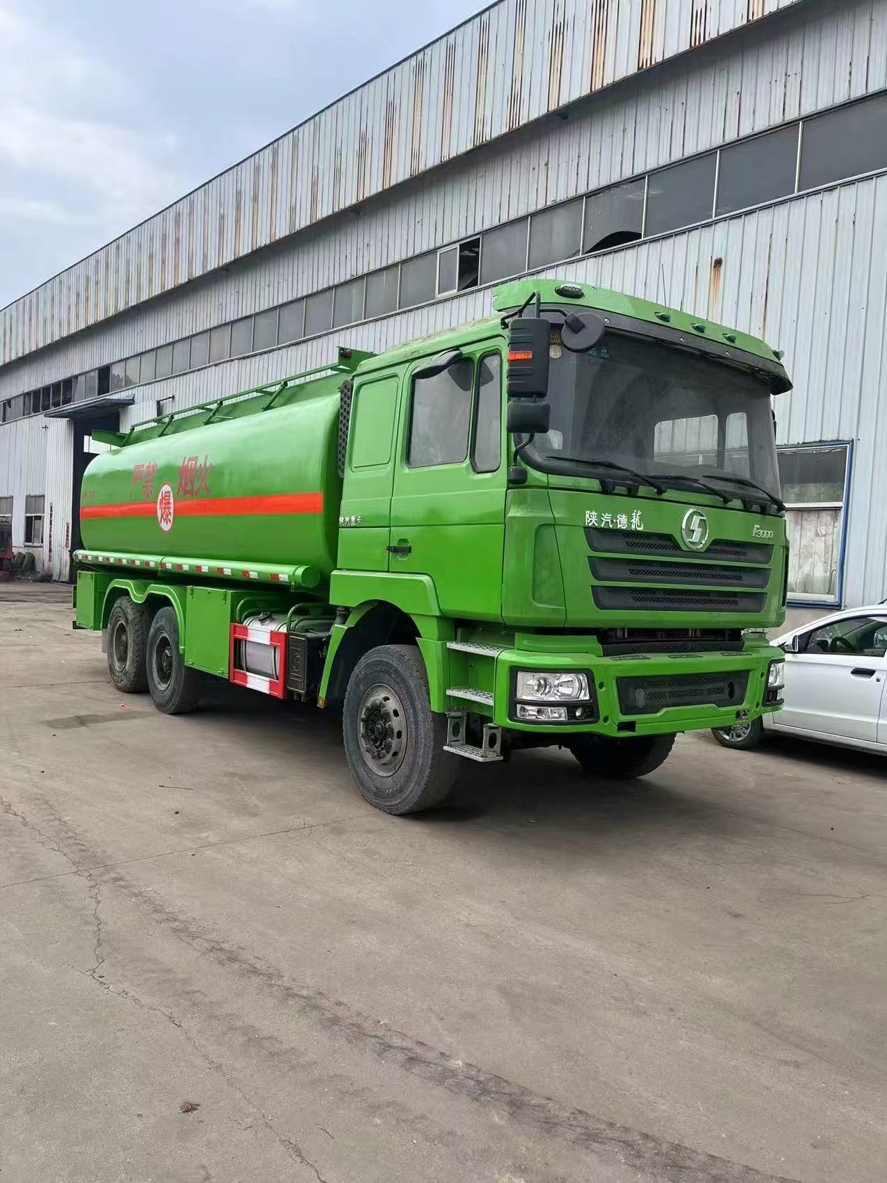 Shacman Delong F3000 Fuel Tanker Truck