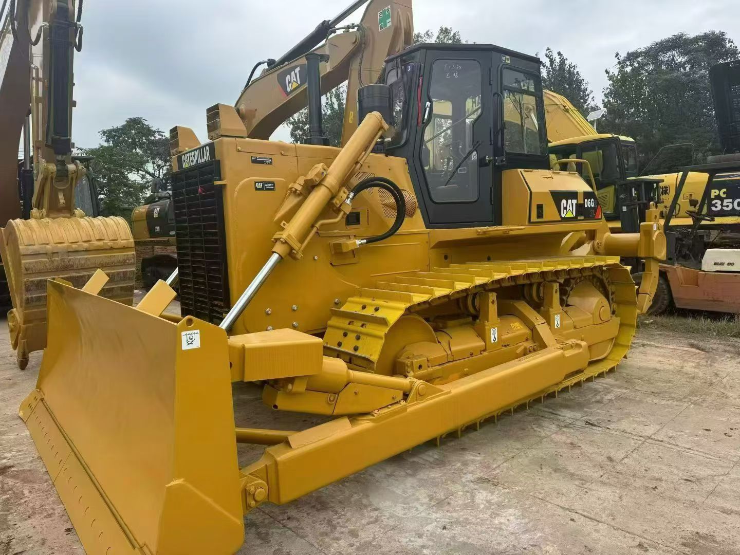 Used Caterpillar D6G Bulldozer - Image 5