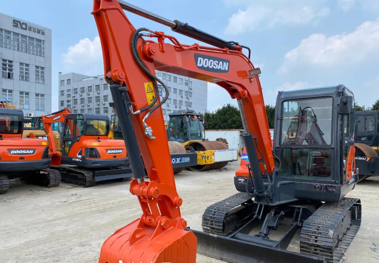 Used Doosan DX60 Excavator - Image 5