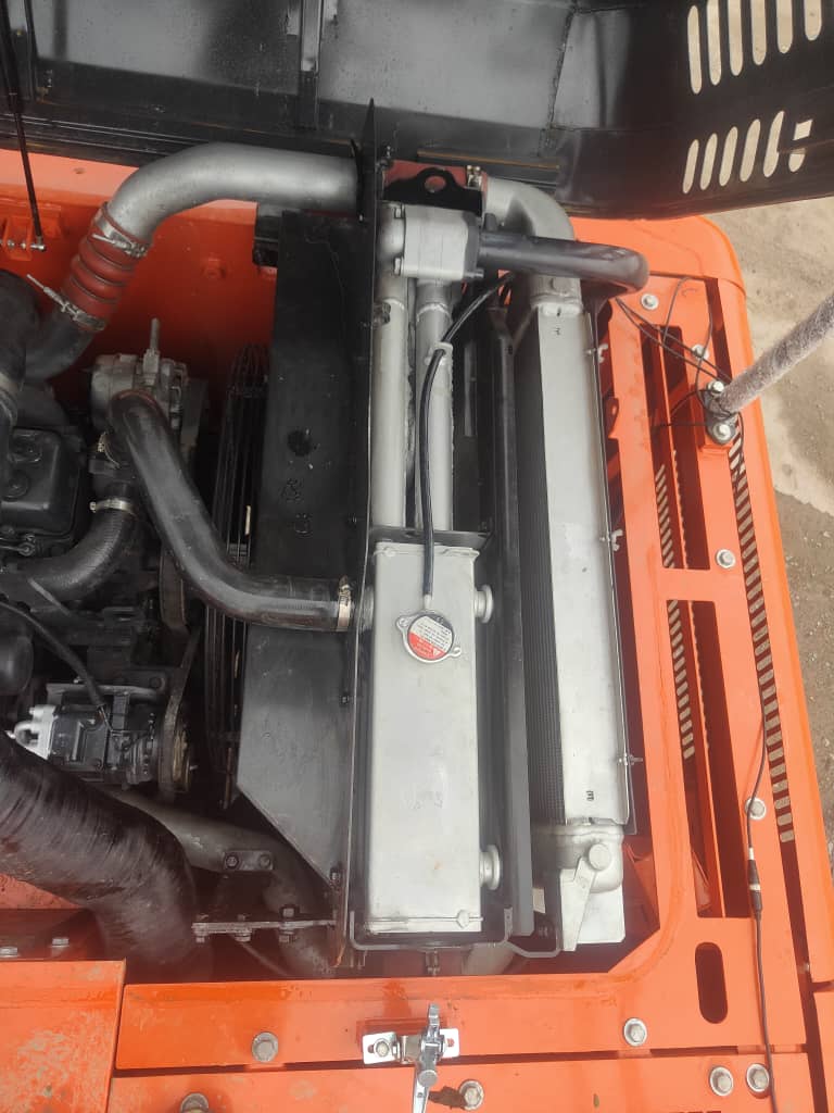 Used Doosan DX300 Excavator - Image 4