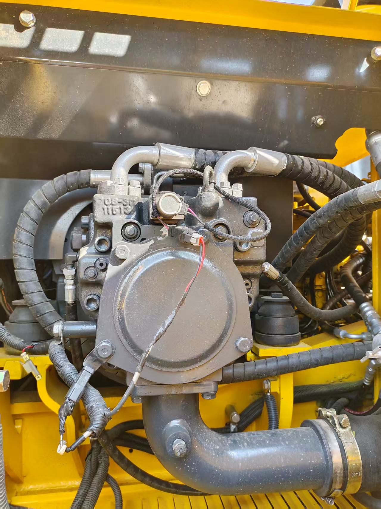 Used Komatsu PC160 Hydraulic Excavator - Image 4