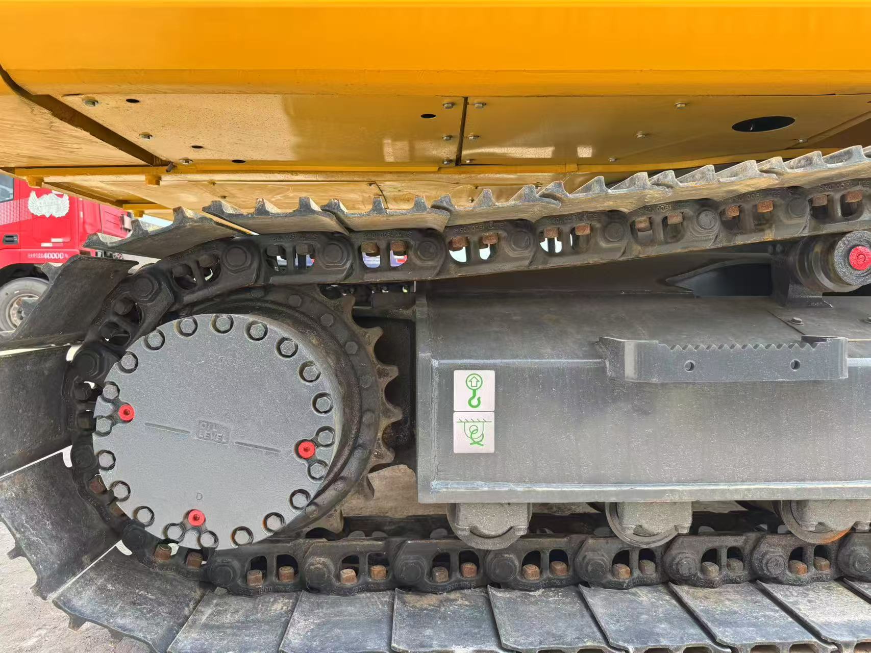 Used Komatsu PC220 Hydraulic Excavator - Image 6