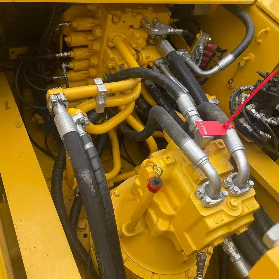 Komatsu PC360 - Image 4