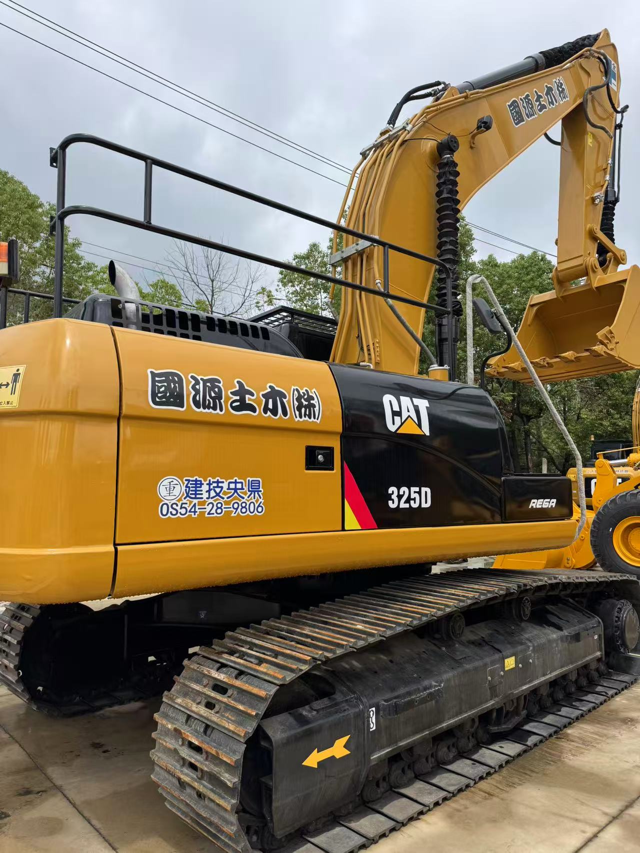 Used Caterpillar 325D Excavator