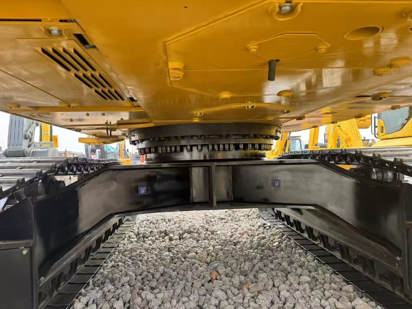 Used Caterpillar 340D Excavator - Image 9