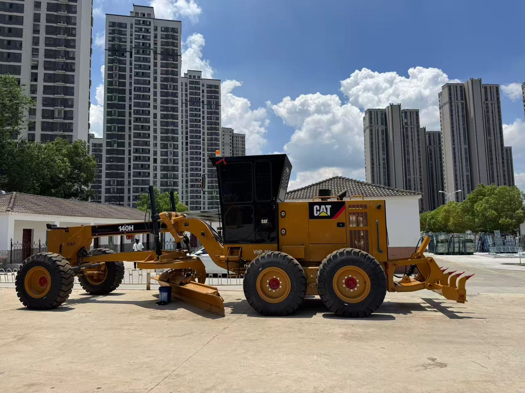 Used Caterpillar 140H Motor Grader