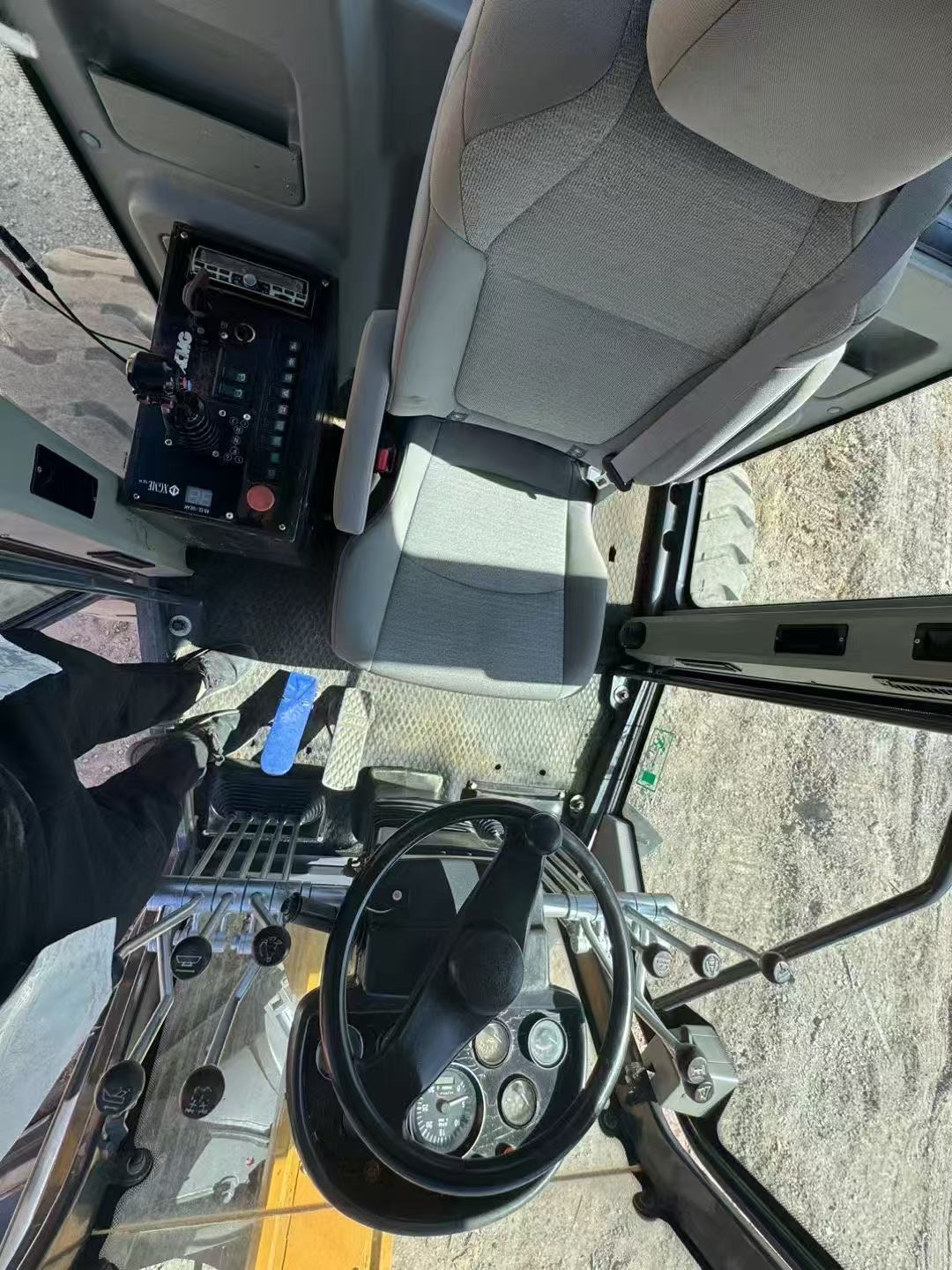 Used XCMG GR2153 Motor Grader - Image 2