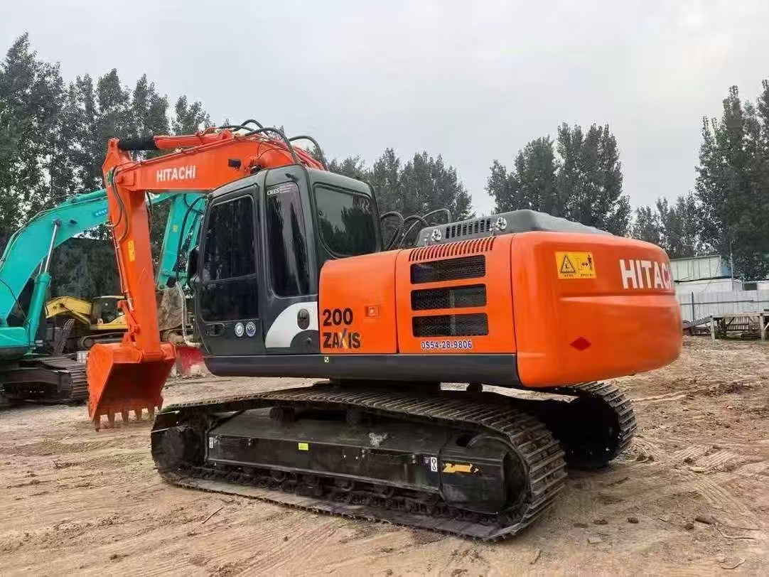 Used Hitachi ZX200 Hydraulic Excavator - Image 3