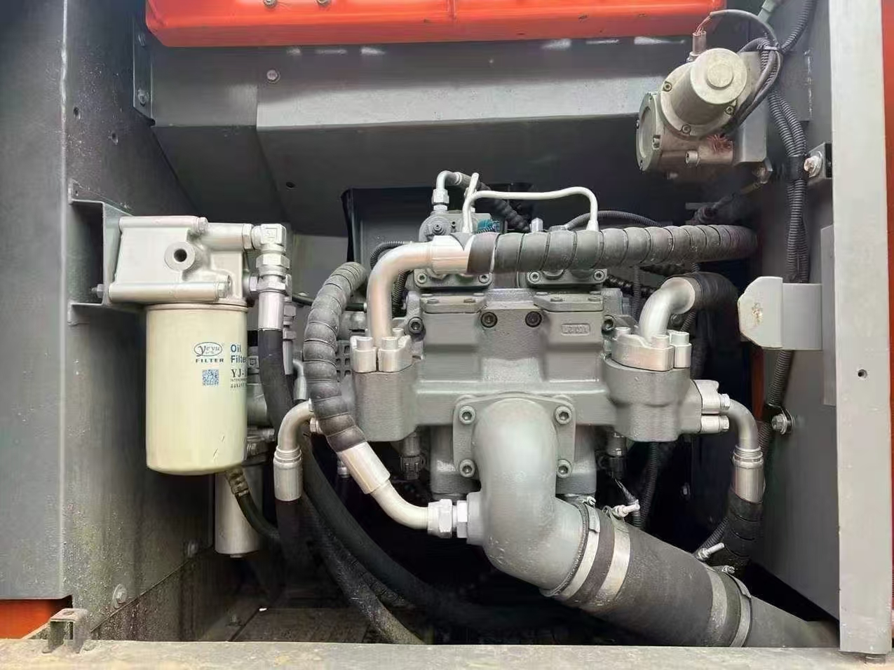 Used Hitachi ZX200 Hydraulic Excavator - Image 5