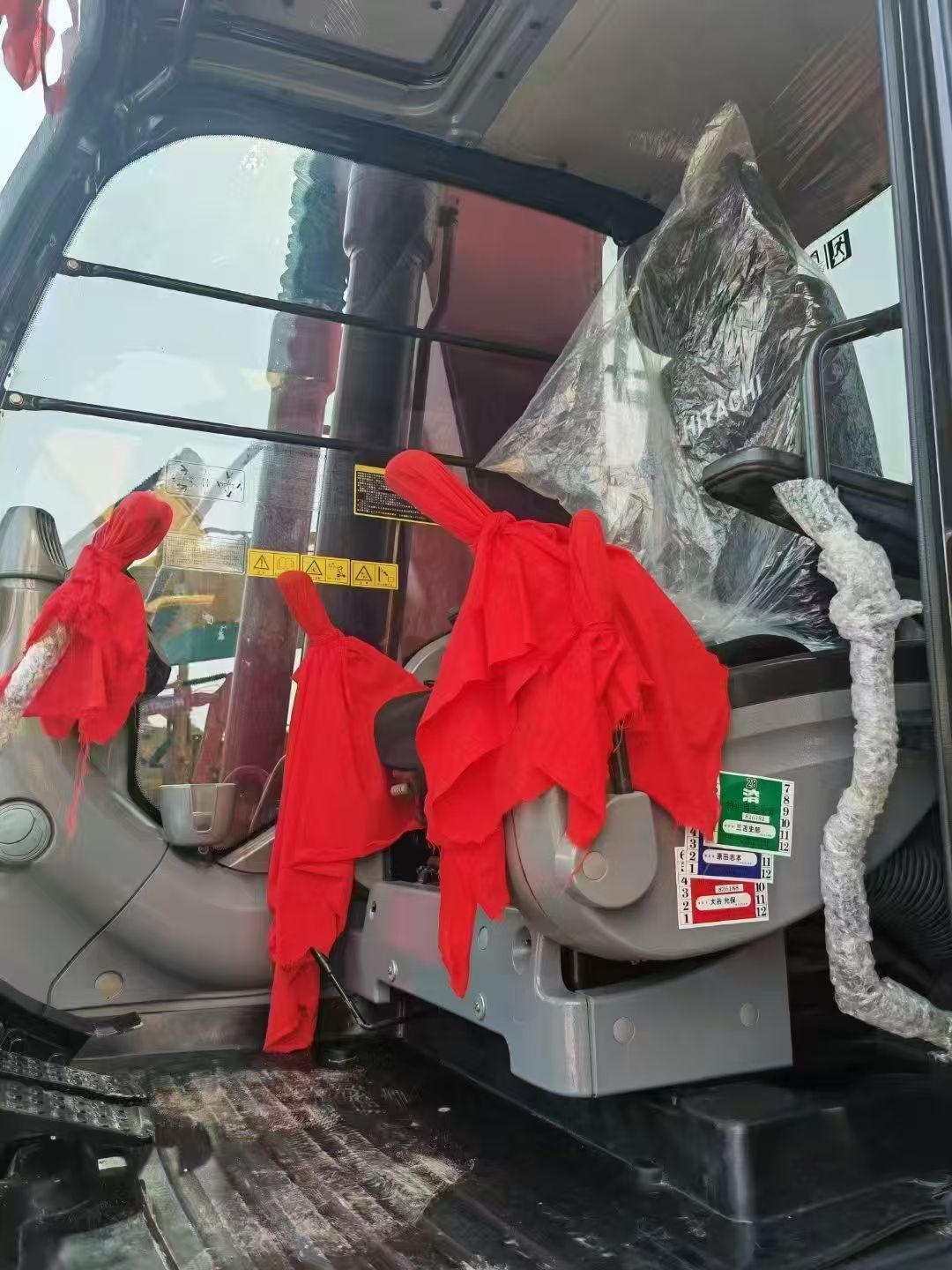 Used Hitachi ZX240LC-3 Hydraulic Excavator - Image 2