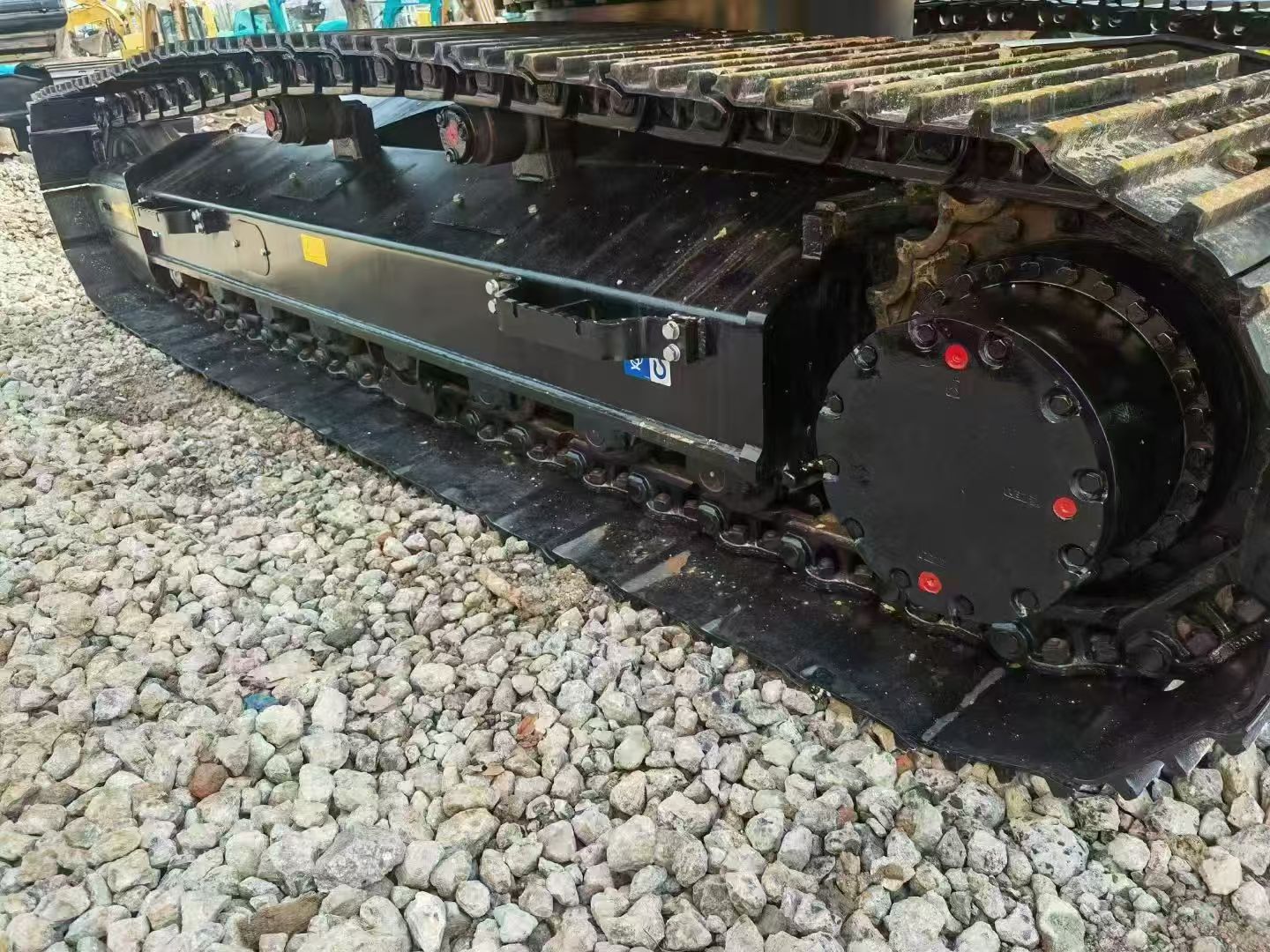 Used Hitachi ZX240LC-3 Hydraulic Excavator - Image 4