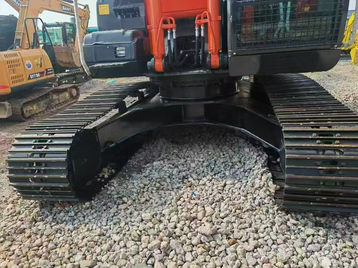 Used Hitachi ZX240LC-3 Hydraulic Excavator - Image 5