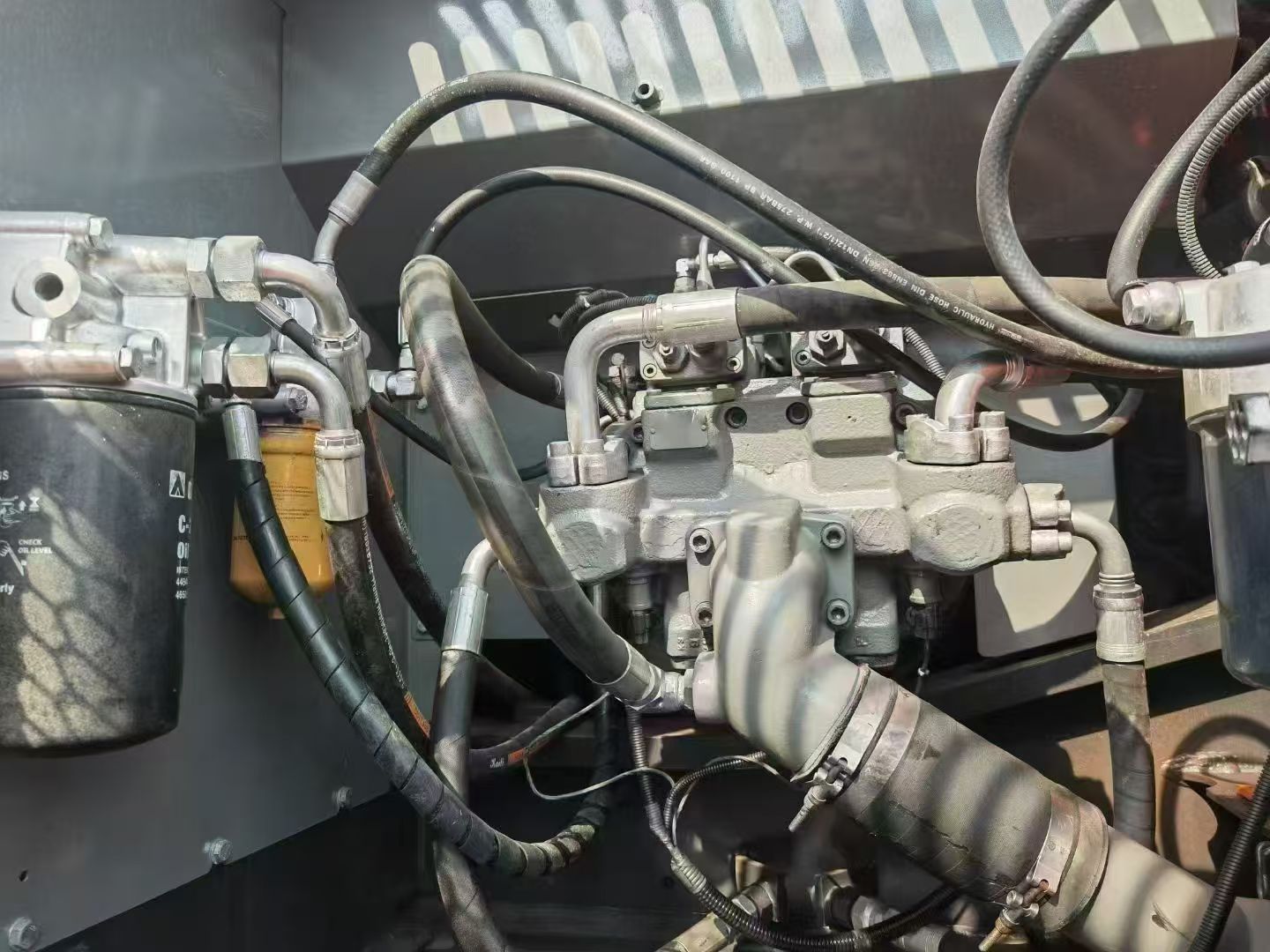 Used Hitachi ZX240LC-3 Hydraulic Excavator - Image 7