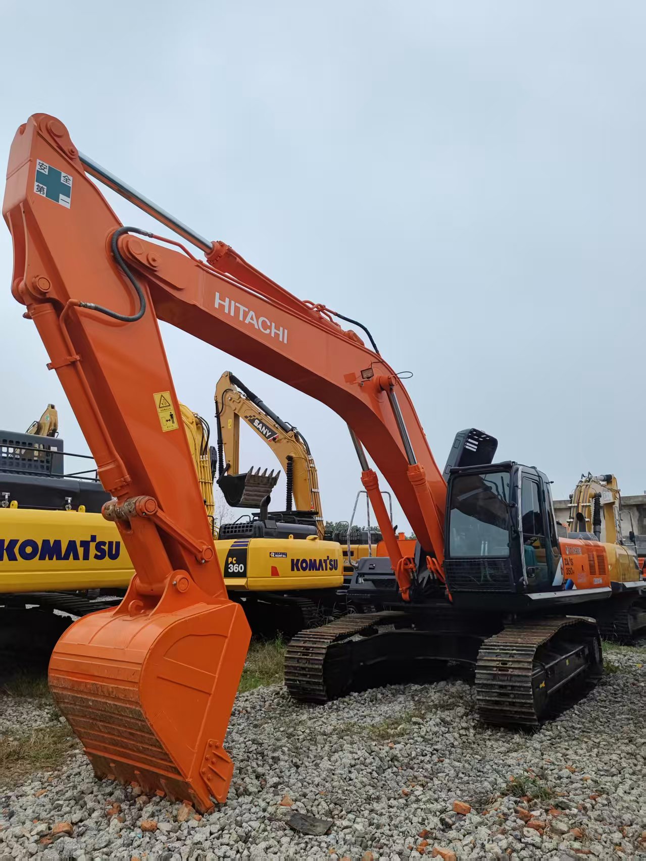 Used Hitachi ZX350LC-6 Hydraulic Excavator - Image 3