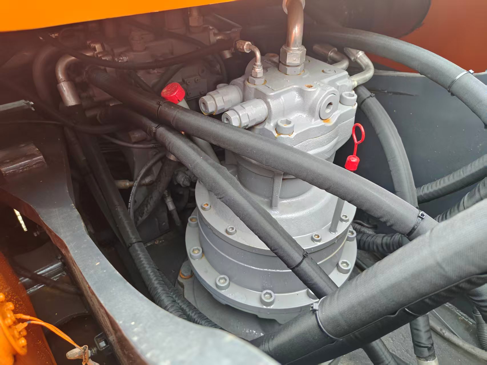 Used Hitachi ZX350LC-6 Hydraulic Excavator - Image 4