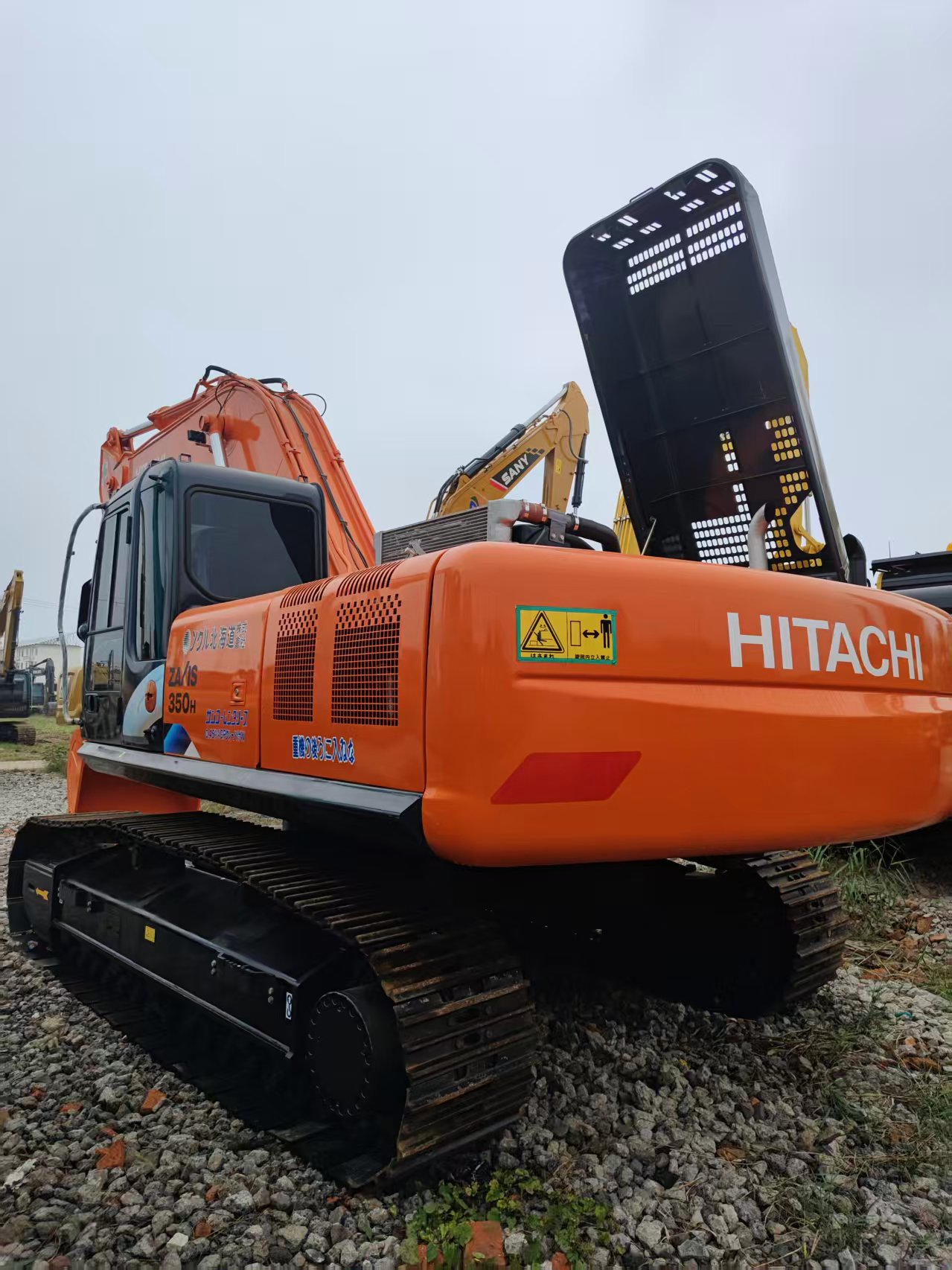 Used Hitachi ZX350LC-6 Hydraulic Excavator - Image 6