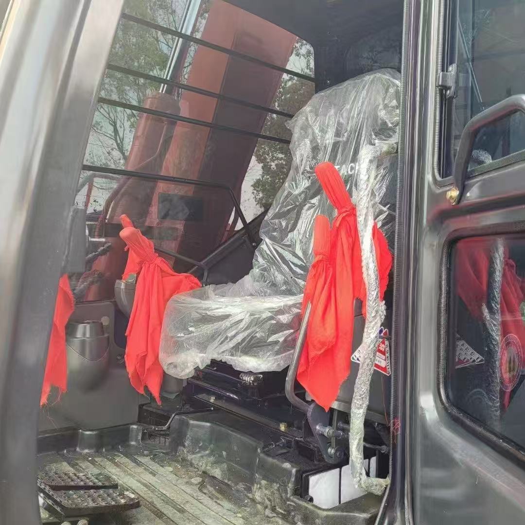 Used Hitachi 70 (ZX70) - Image 7