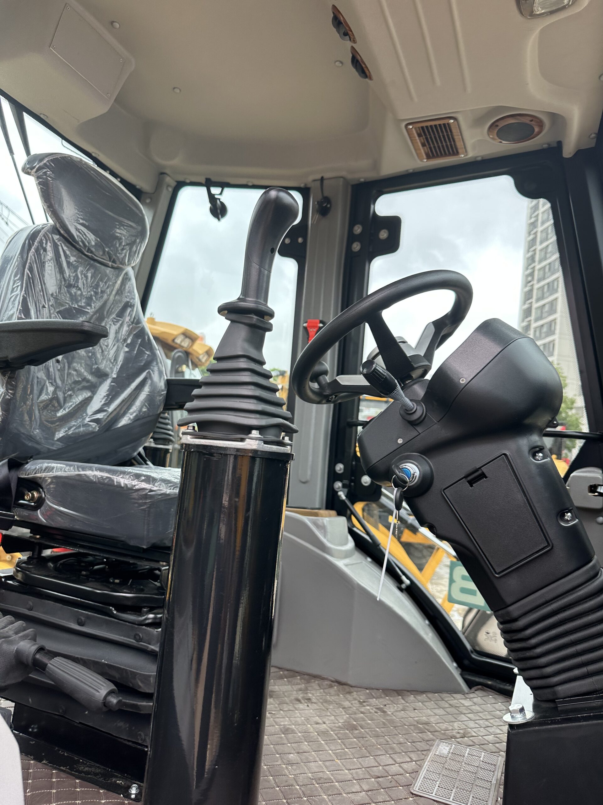 New JCB 3CX Backhoe Loader - Image 3