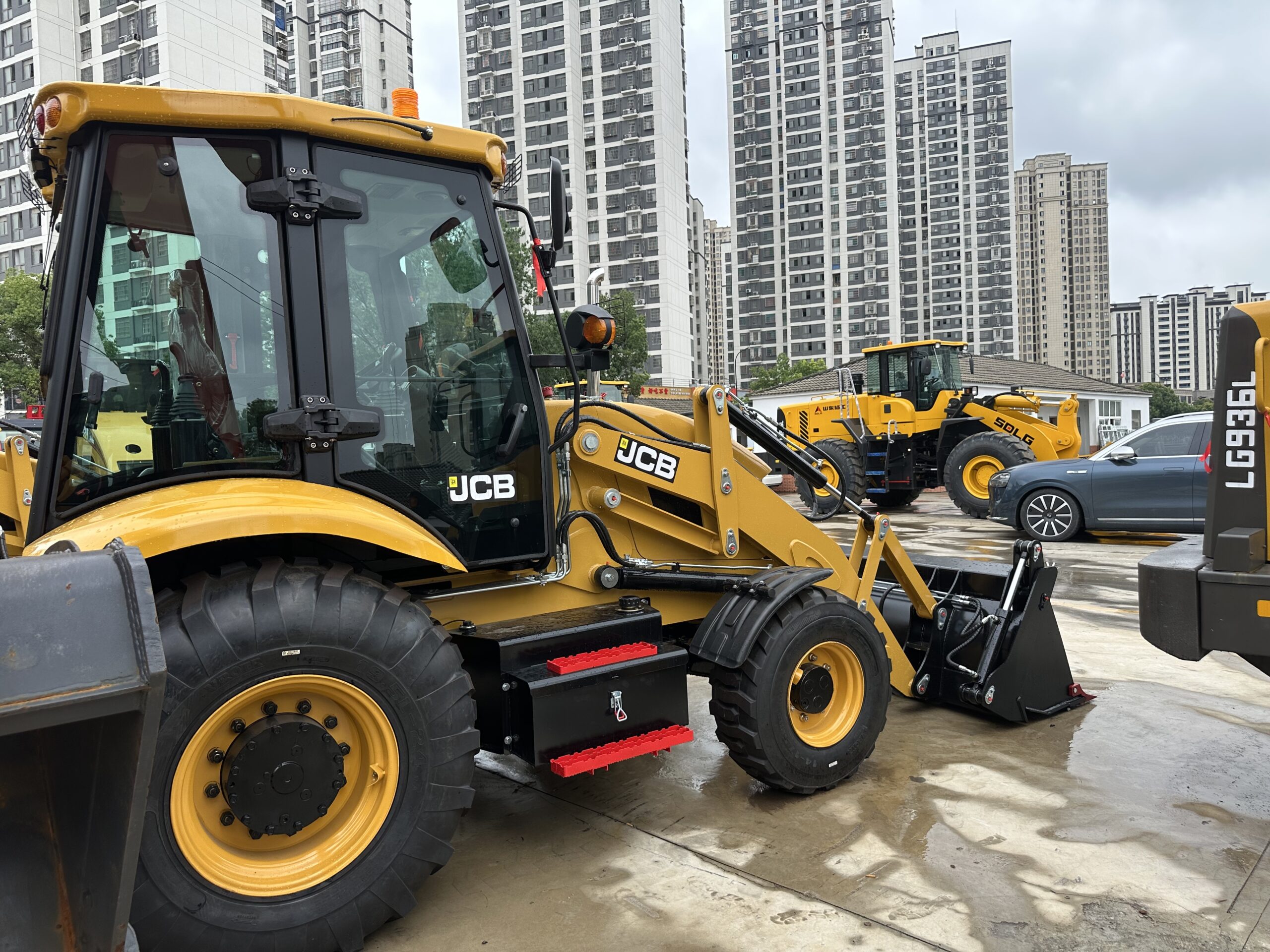 New JCB 3CX Backhoe Loader - Image 4