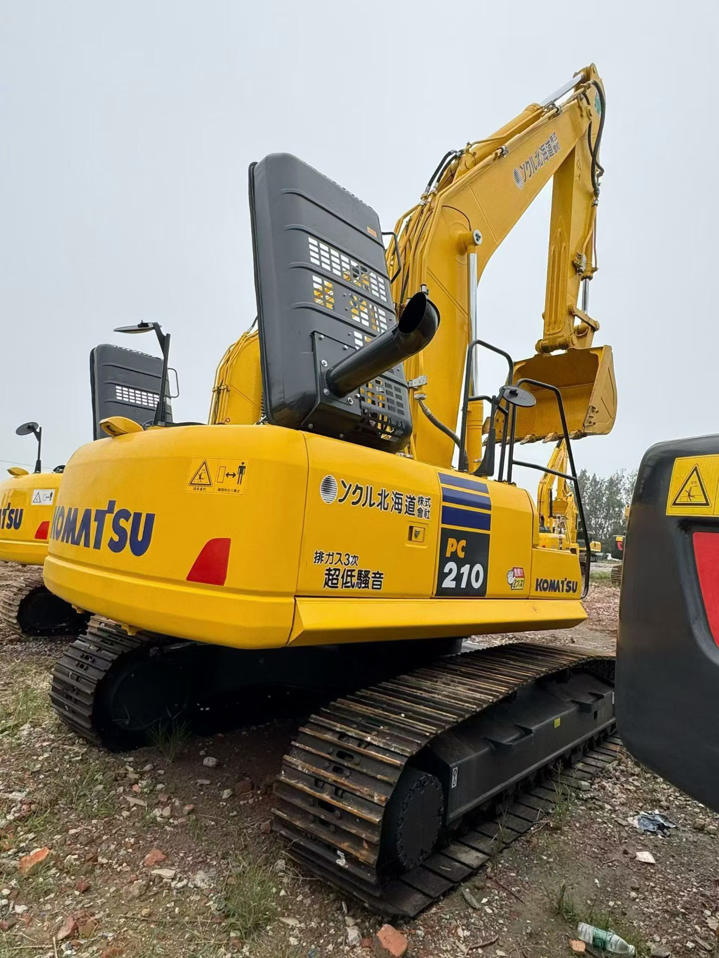 Used Komatsu PC210 Hydraulic Excavator - Image 8