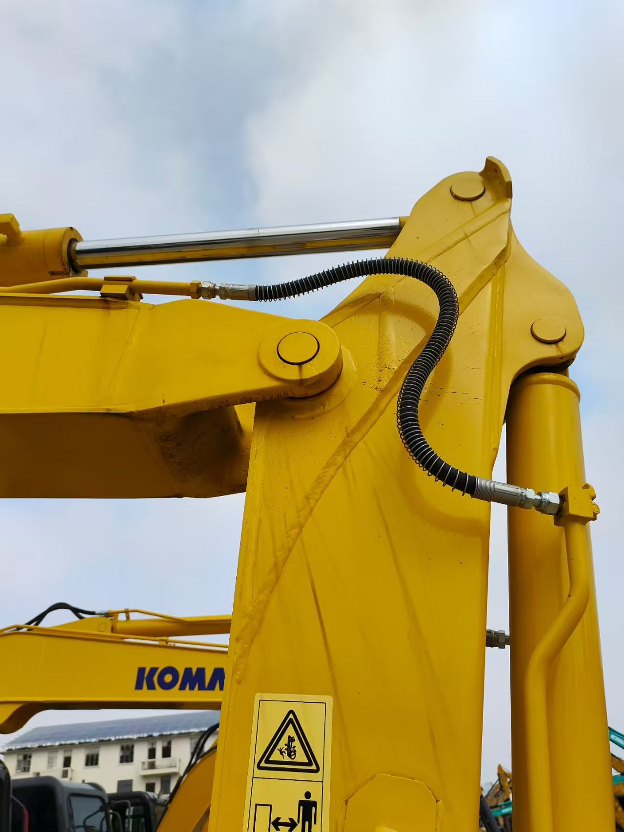 Komatsu PC60 Excavator - Image 2