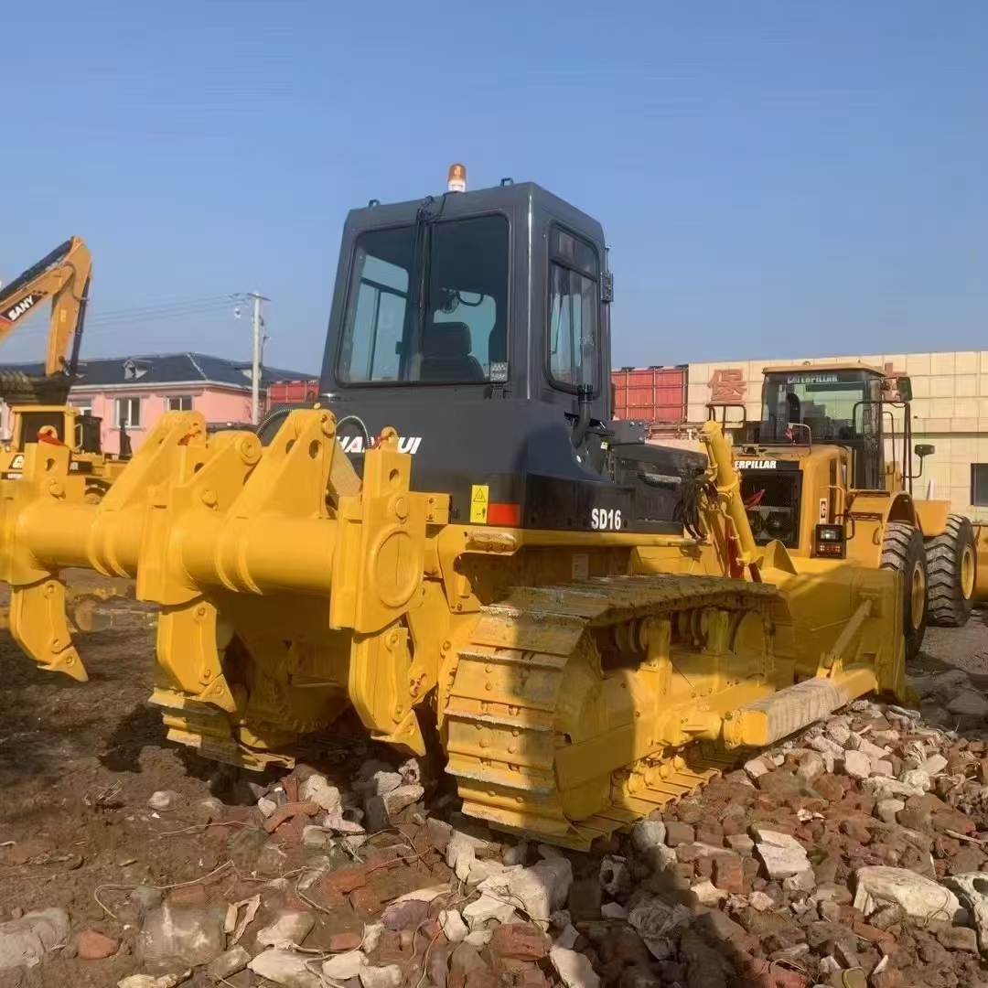 Used Shantui D16 Bulldozer - Image 2