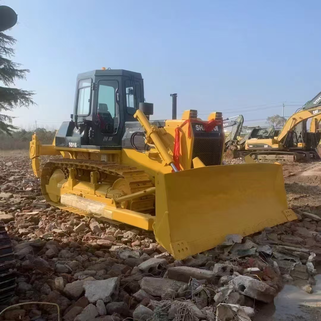 Used Shantui D16 Bulldozer - Image 4