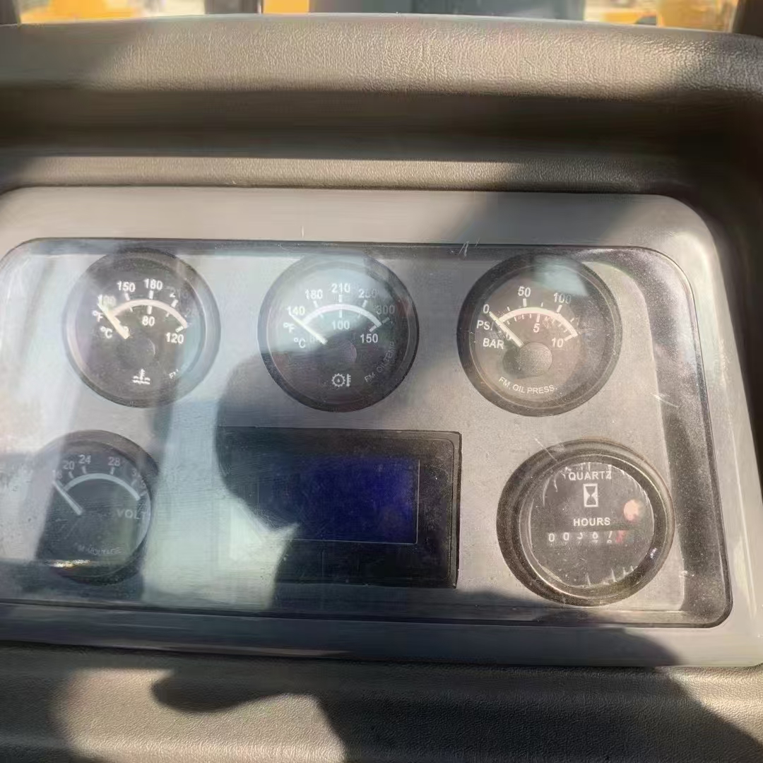 Used Shantui D16 Bulldozer - Image 8