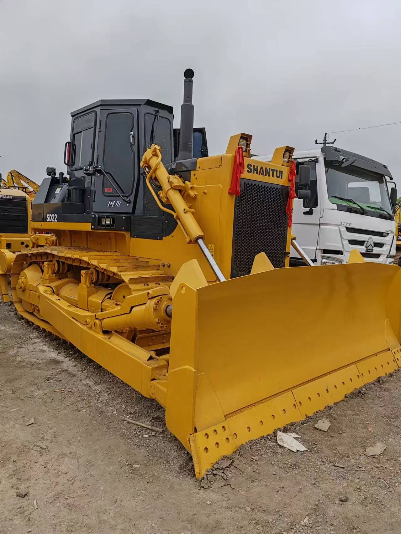 Used Shantui D22 Bulldozer - Image 2