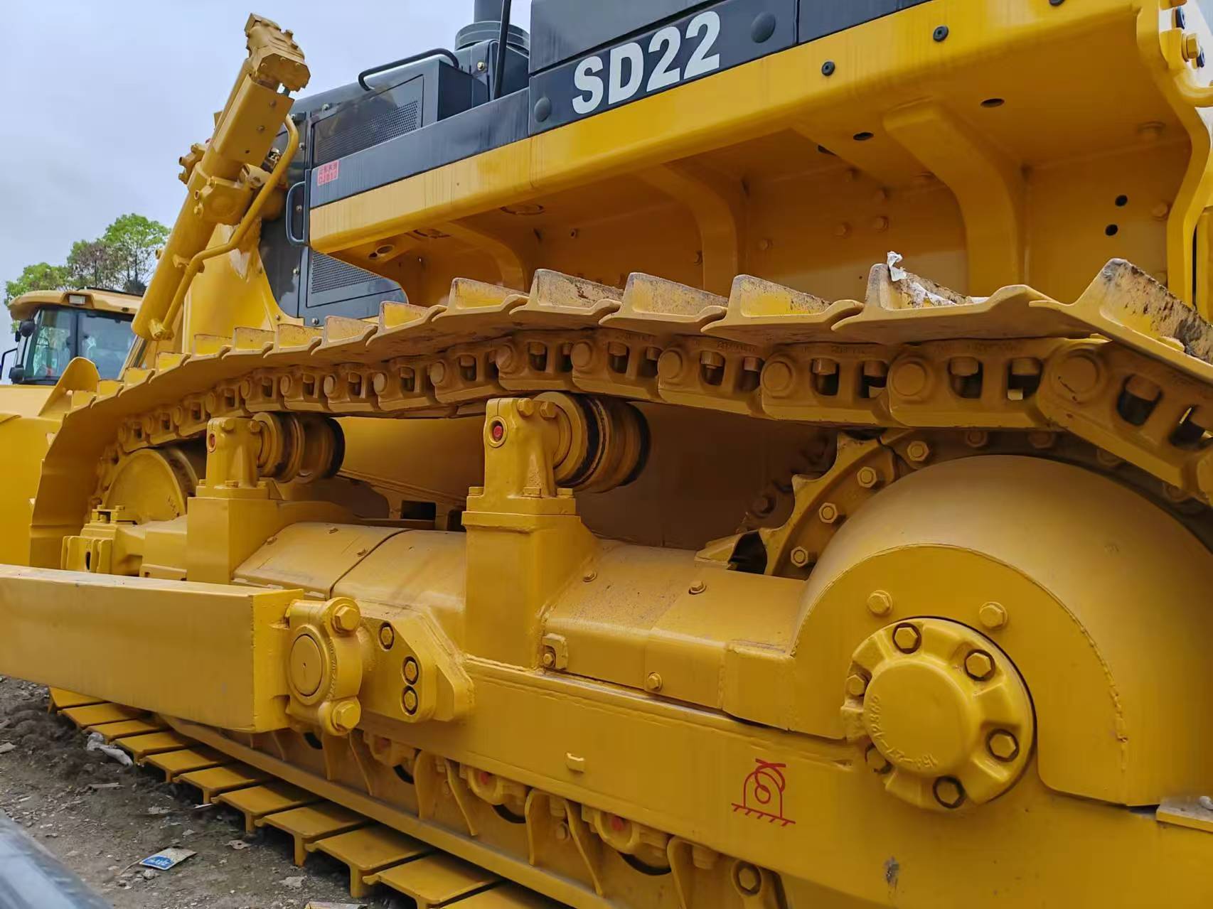 Used Shantui D22 Bulldozer - Image 11