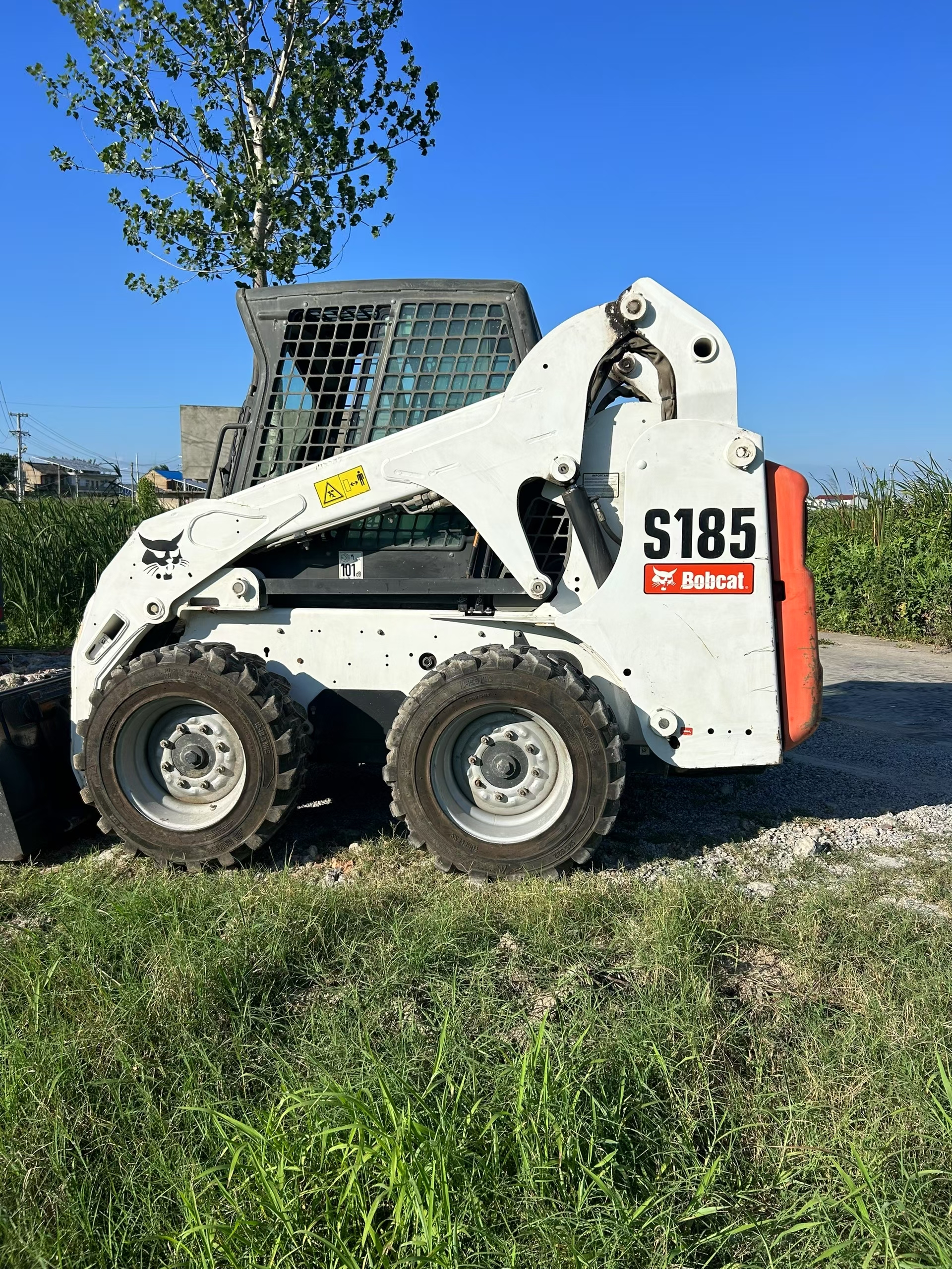 Bobcat S185 Skid-Steer Loader